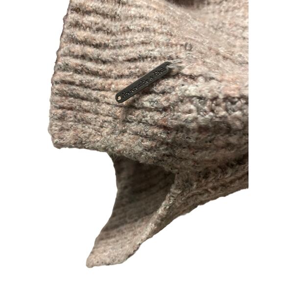 Abercrombie & Fitch women’s V-neck knit pullover sweater size XL - Picture 4 of 4